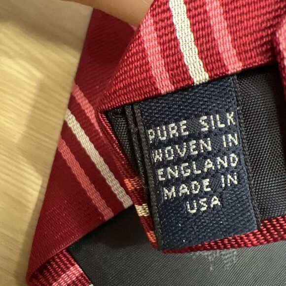 Brooks Brothers Makers Black Label Red White Striped Classic Tie USA Made 58” - Picture 6 of 6